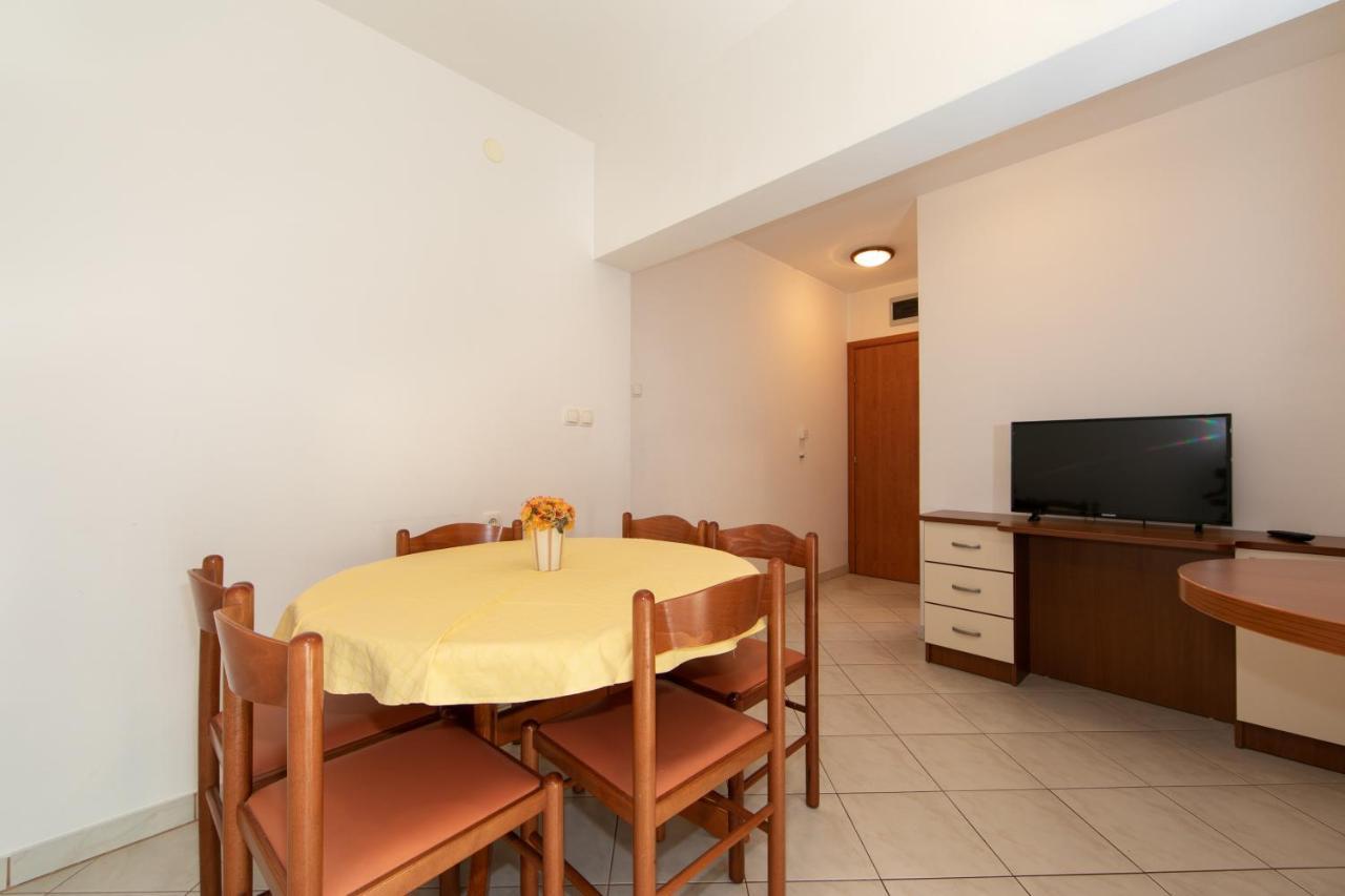 Apartmani Biser Тучепи Екстер'єр фото