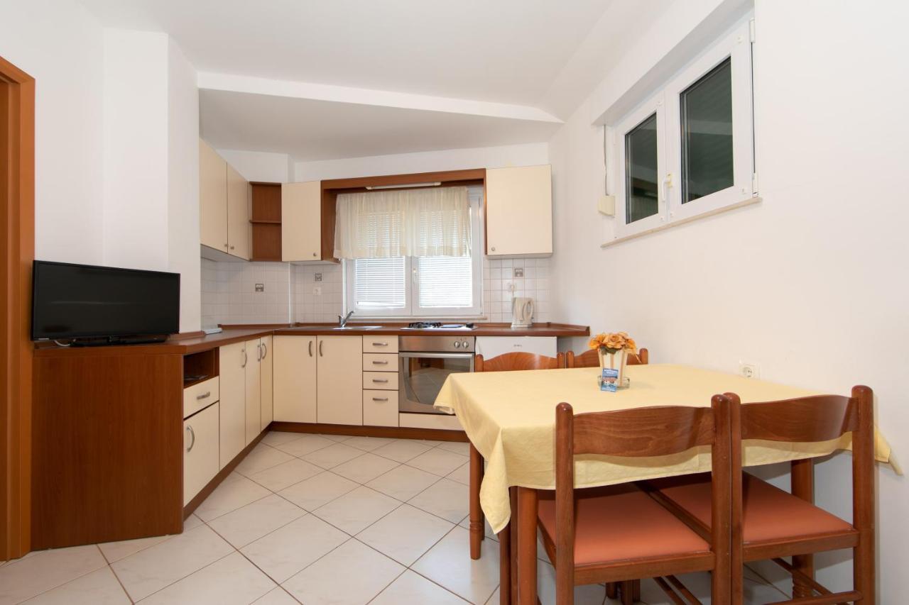 Apartmani Biser Тучепи Екстер'єр фото