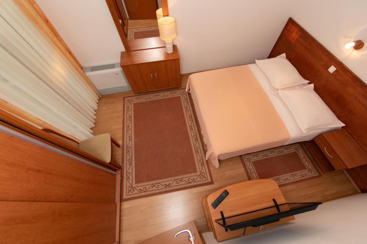 Apartmani Biser Тучепи Екстер'єр фото